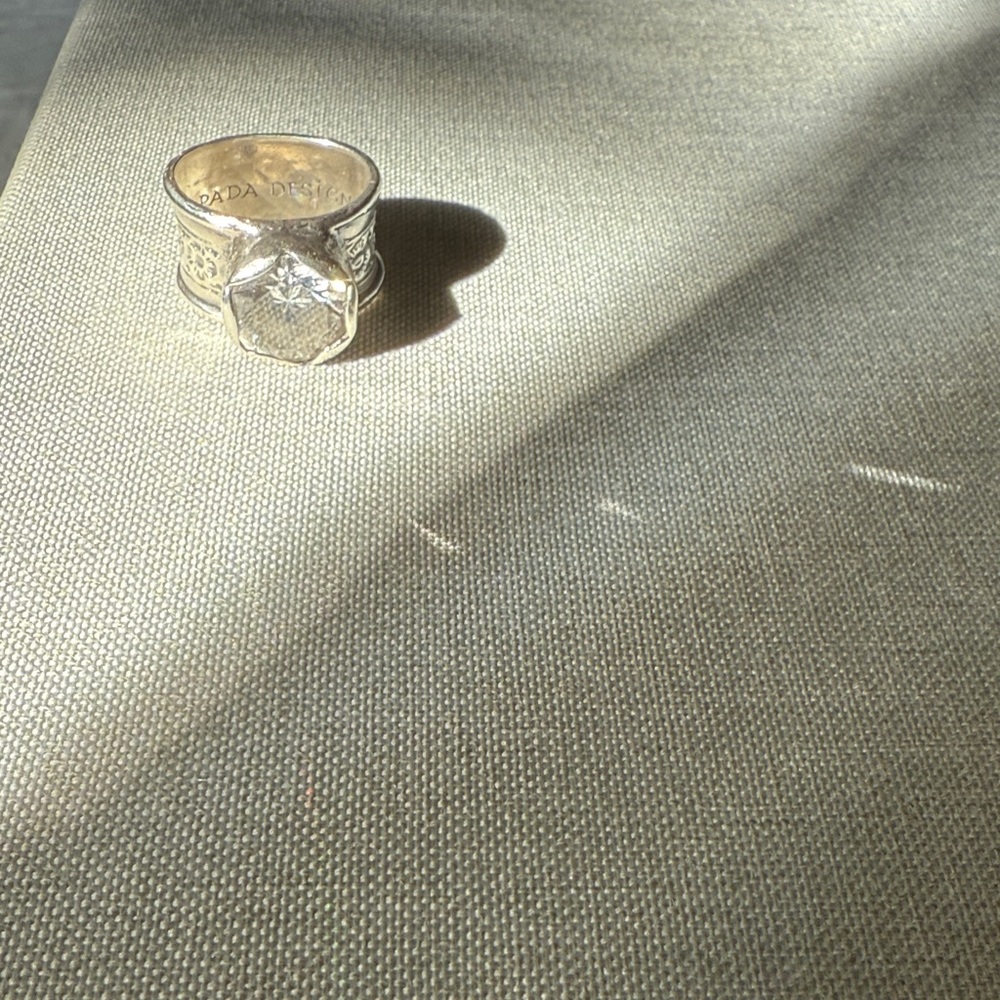 Silpada Silver QUEEN FOR A DAY ring